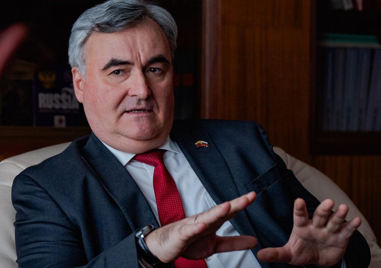 Embajador ruso habla de traición interna tras detención de Maduro